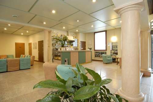 www.albergobianchi.com