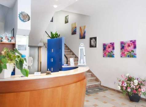 www.hotelarix.com