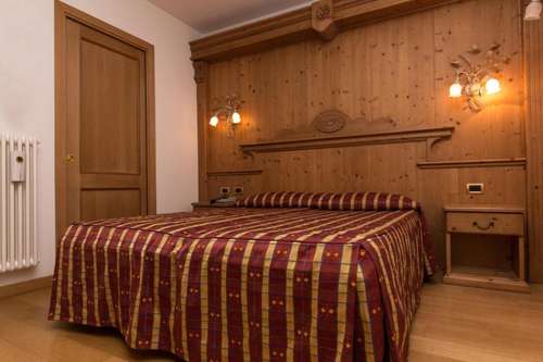 www.hotelalpiasiago.it
