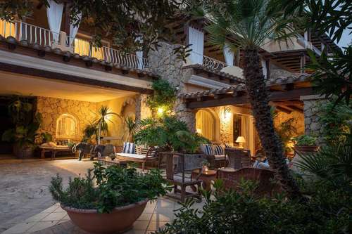 www.hotelsusergenti.com