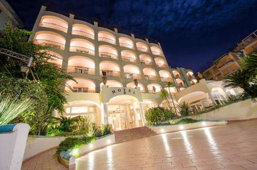 www.hotel-sanfrancesco.it
