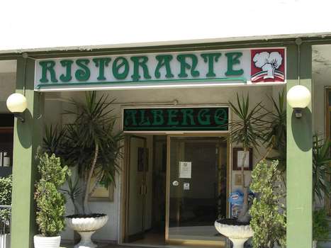 www.hoteltendaverde.it
