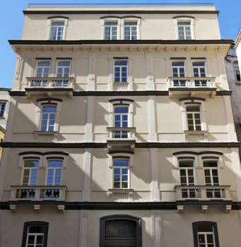 www.palazzodecumani.com