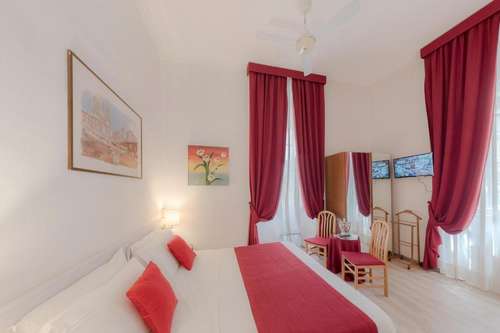 www.giottoflaviahotel.com