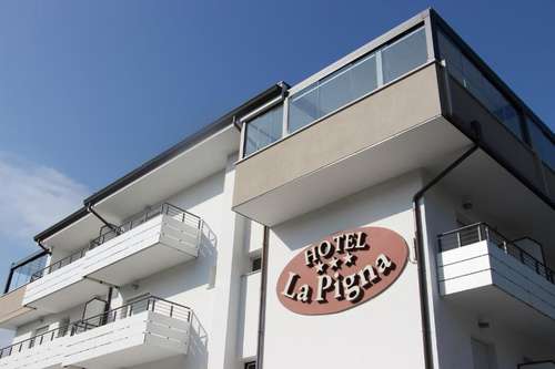 www.hotelapigna.it