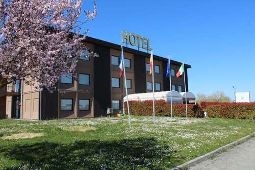 www.hotel-ayri.it