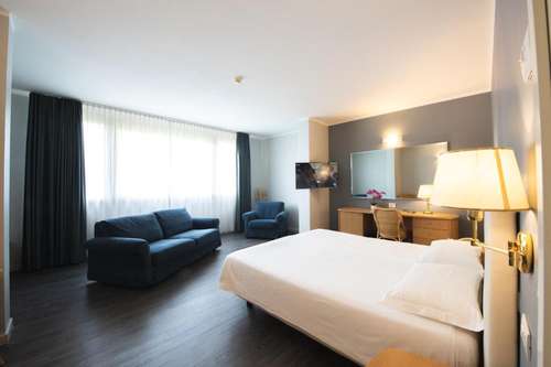 www.hotelristoranteprimavera.it