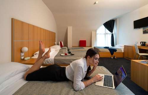 www.hoteldellefiere.com