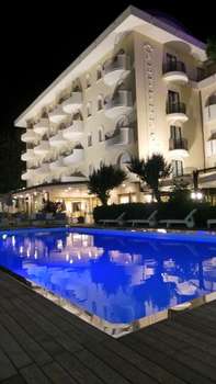 www.hotelnettuno.it