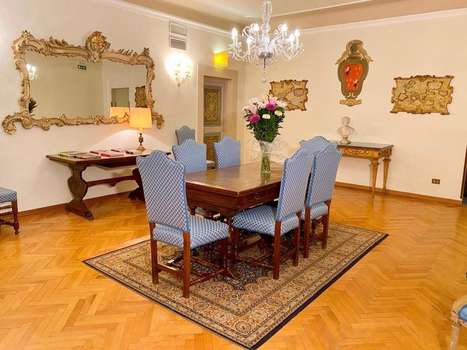 www.hotelmartelli.com