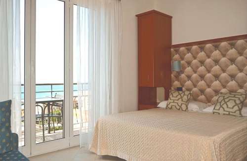 www.hotelnoris.com