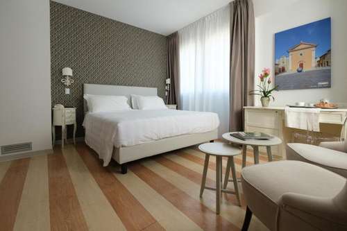 www.hotelportavaldera.it
