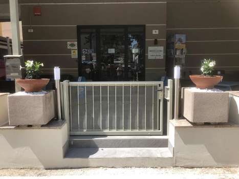 www.hotellauramiramarerimini.it