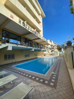 www.hotelartiderimini.com