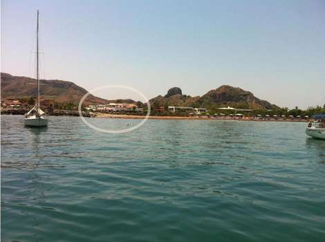 www.hotelrojas.com