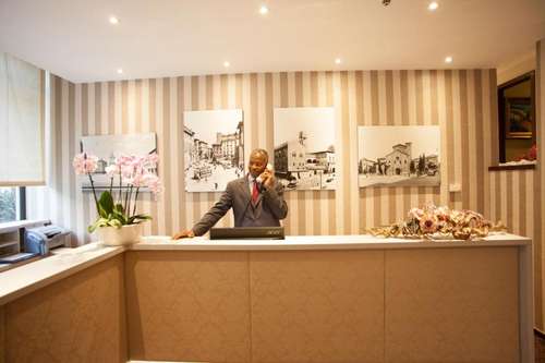 www.hotelreenzo.it