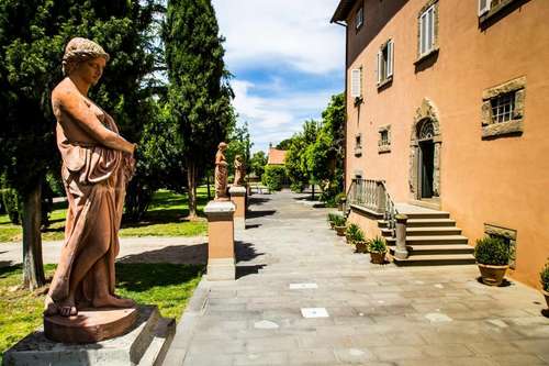 www.villaloggio.com
