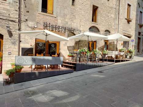 www.hoteldeiconsoligubbio.it
