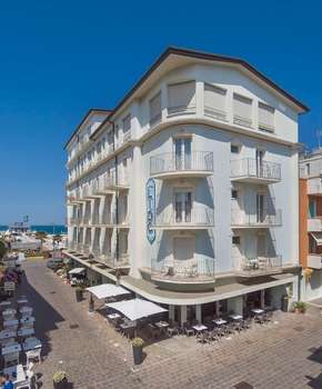 www.lidohotelgabicce.com