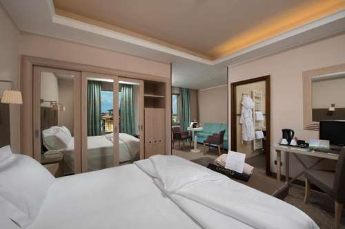 www.hoteltermeolimpia.com
