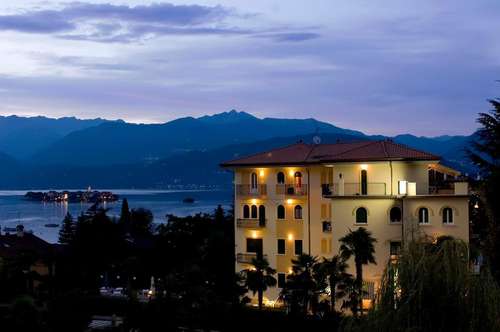 www.hotelflorastresa.com