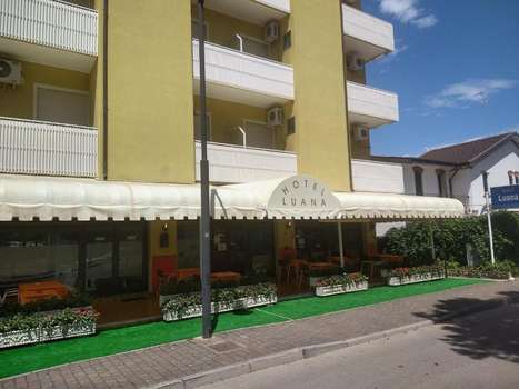 www.hotel-luana-caorle.it