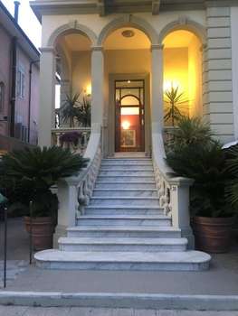www.reginahotelversilia.it