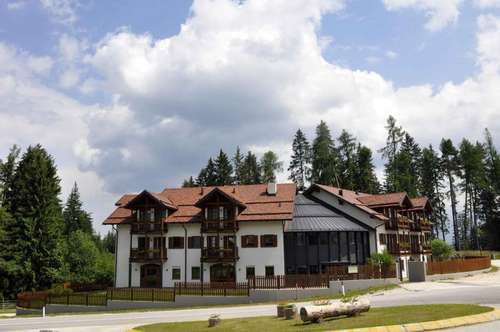www.weissenstein-pietralba.com