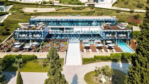 www.villa-eden-gardone.com