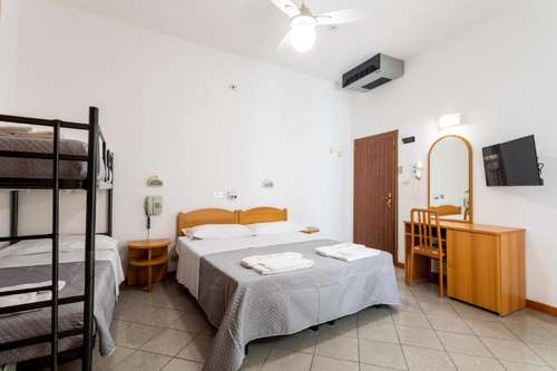www.hotel-rosalba.com