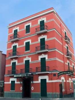 www.hotelvillamarianapoli.it