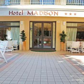 www.hotelmadisoncervia.it