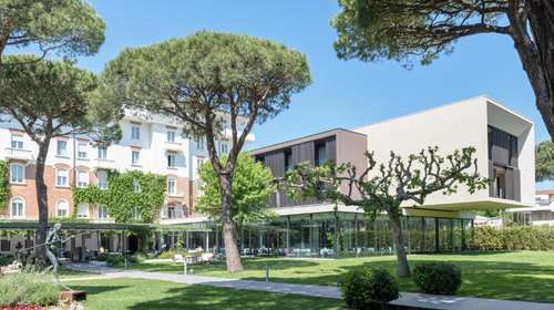 www.marepinetaresort.com