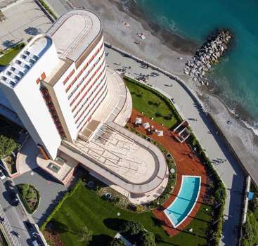 www.torrefara.com