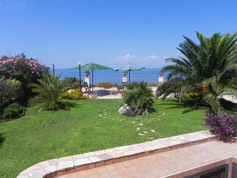 www.belvedereventotene.it