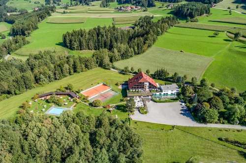 www.royal-hinterhuber.com