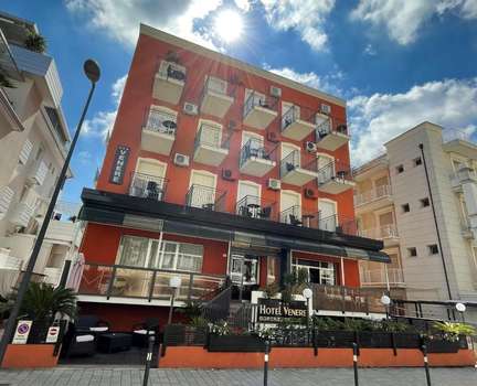 www.hotelvenererimini.it