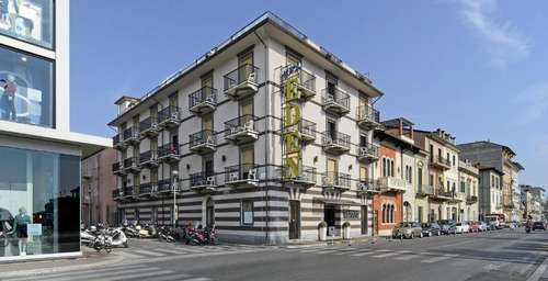 www.hoteleden-viareggio.it