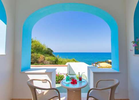 www.hotelcavadellisola.it