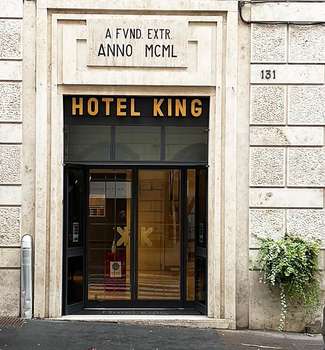 www.hotelkingroma.com