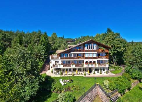 www.hotel-koeniglaurin.com