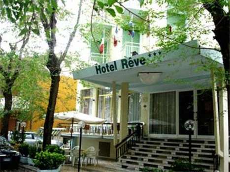 www.hotelrevecattolica.com