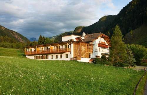 www.alpinstilehotel.it