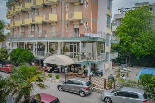 www.hotelstradiotrimini.it