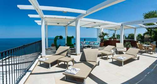 www.hotelposillipo.com