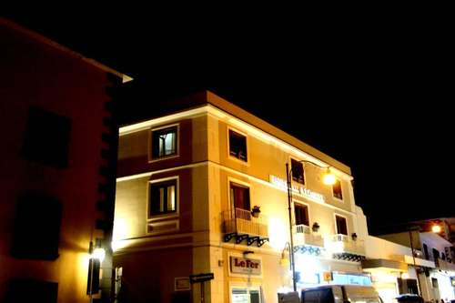 www.hotelsantacaterinapompei.it