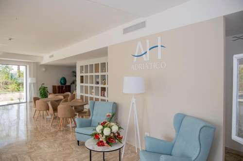 www.adriaticotricase.it