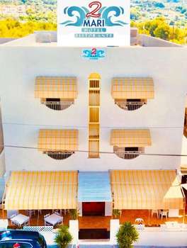 www.albergo2mari.com