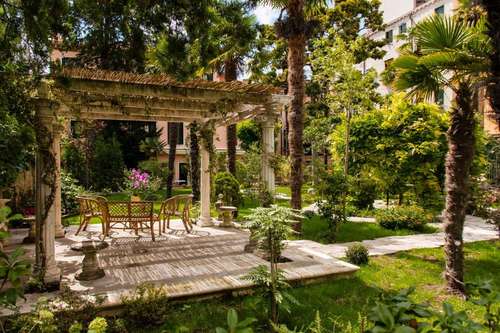 www.hotelsantantonin.com