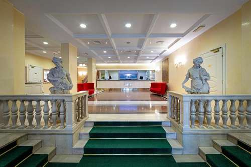 www.ambassadorpalacehotel.it